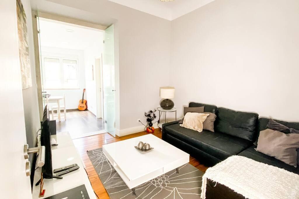 Hu2i - In&out Sete Rios Appartement Lissabon