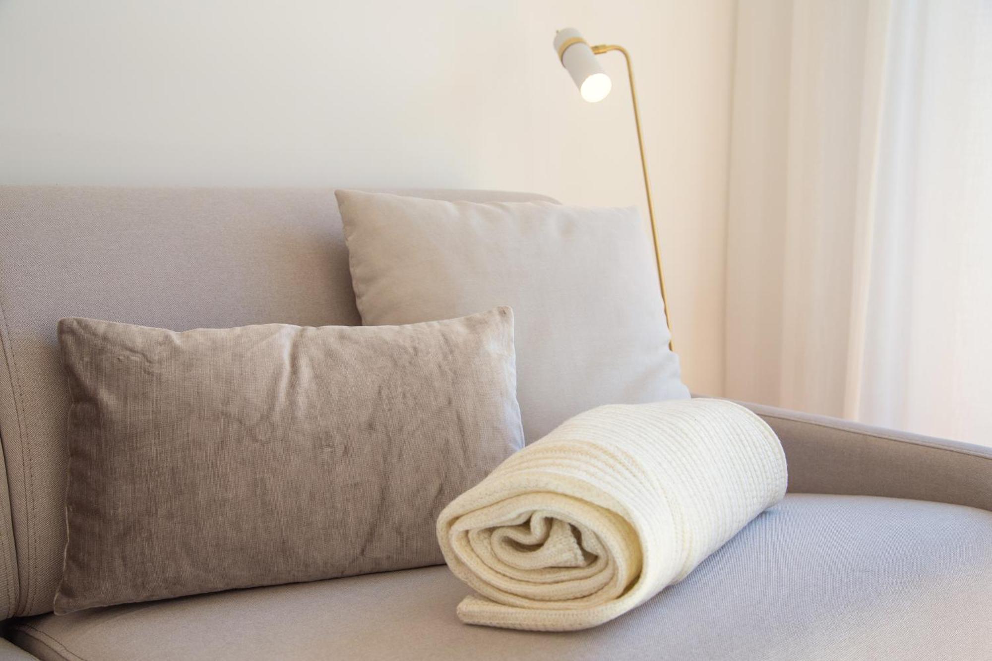 Arsenal 108, Design - New Light Downtown Chiado And River Lissabon