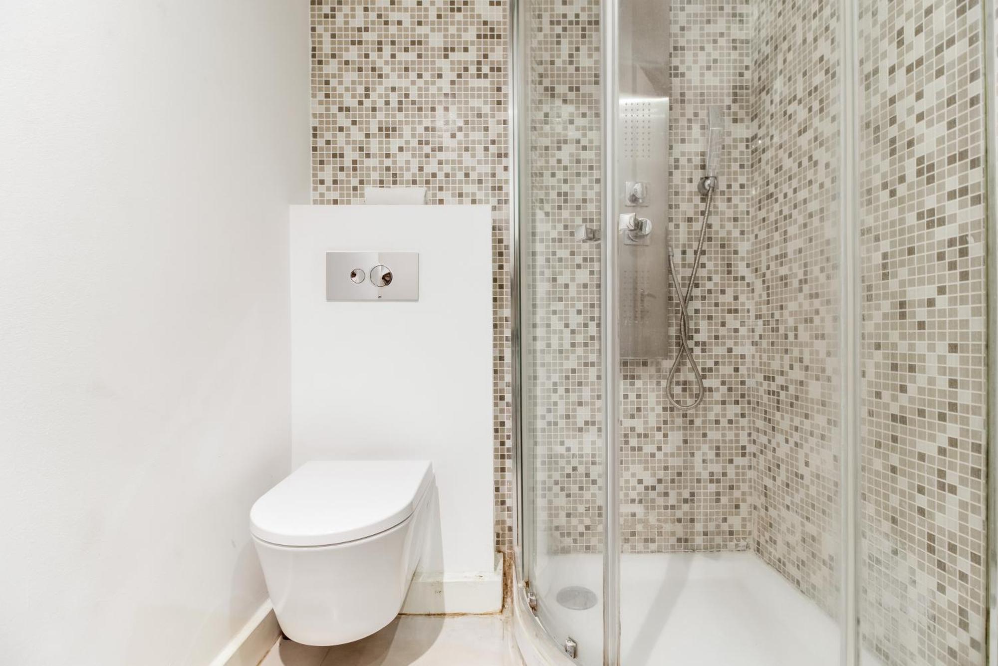 Apartment 024 B - Cosy Retreat In Madragoa -lisbon