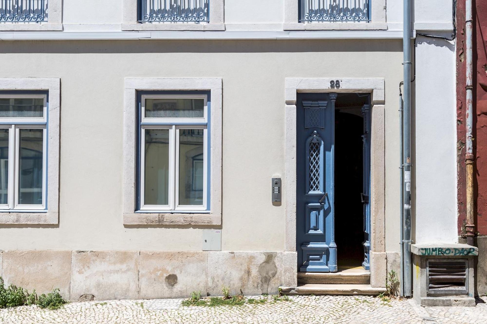 Romantic Gem In Alfama Apartment