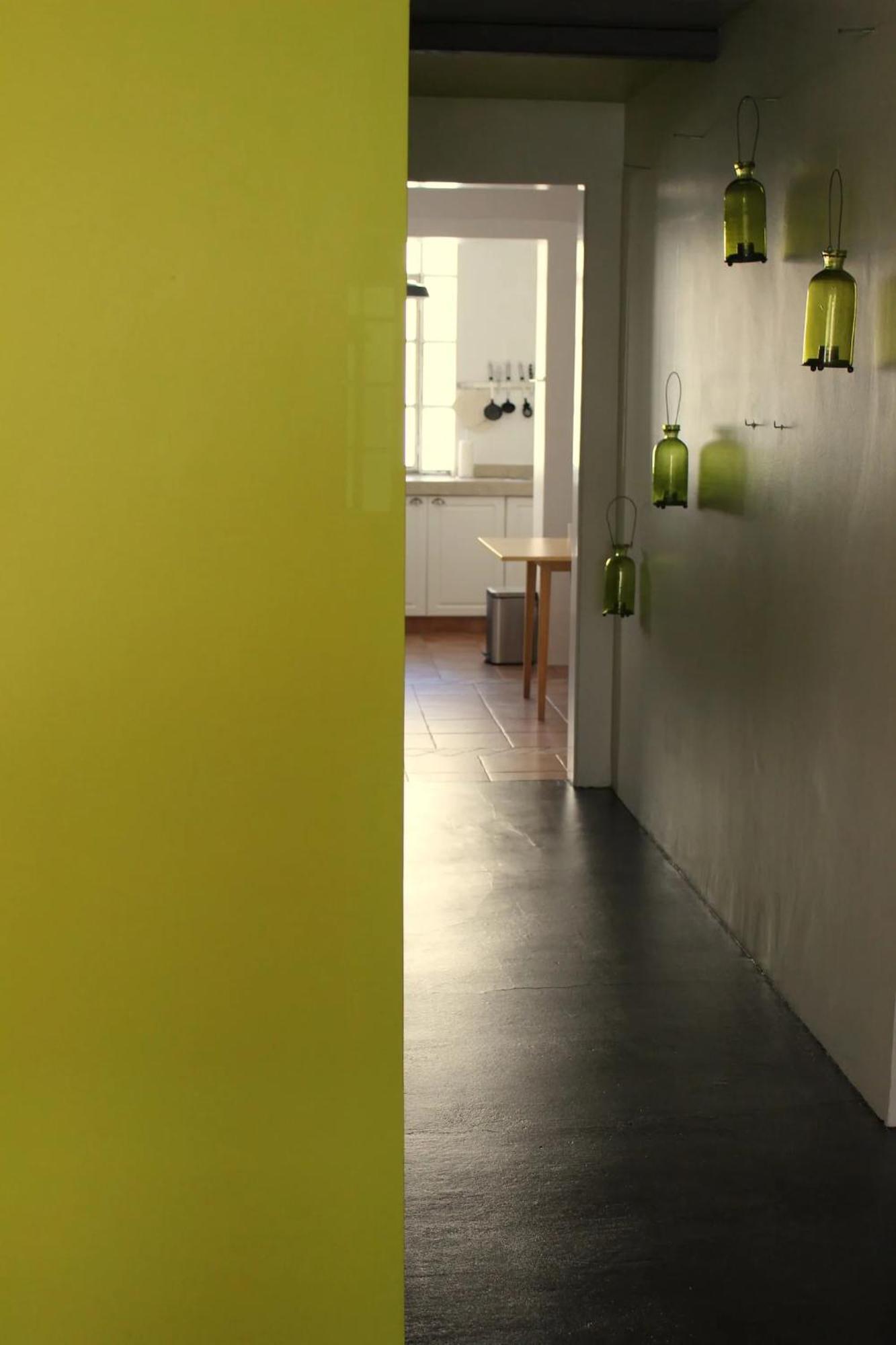 1bd Flat Near Lisboa