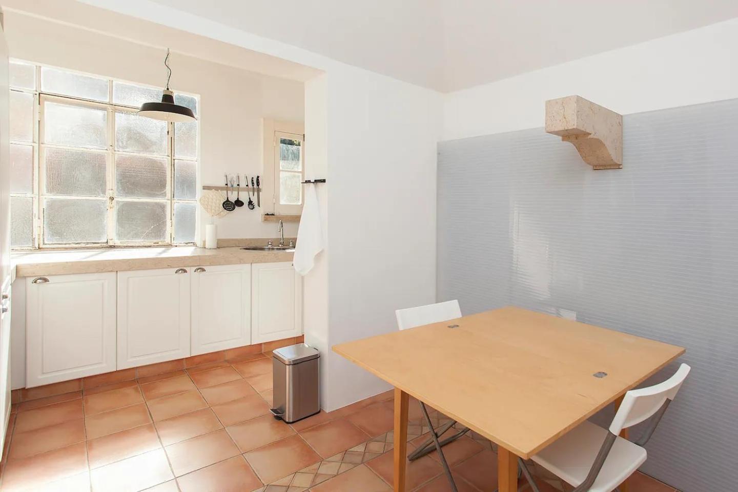 1bd Flat Near