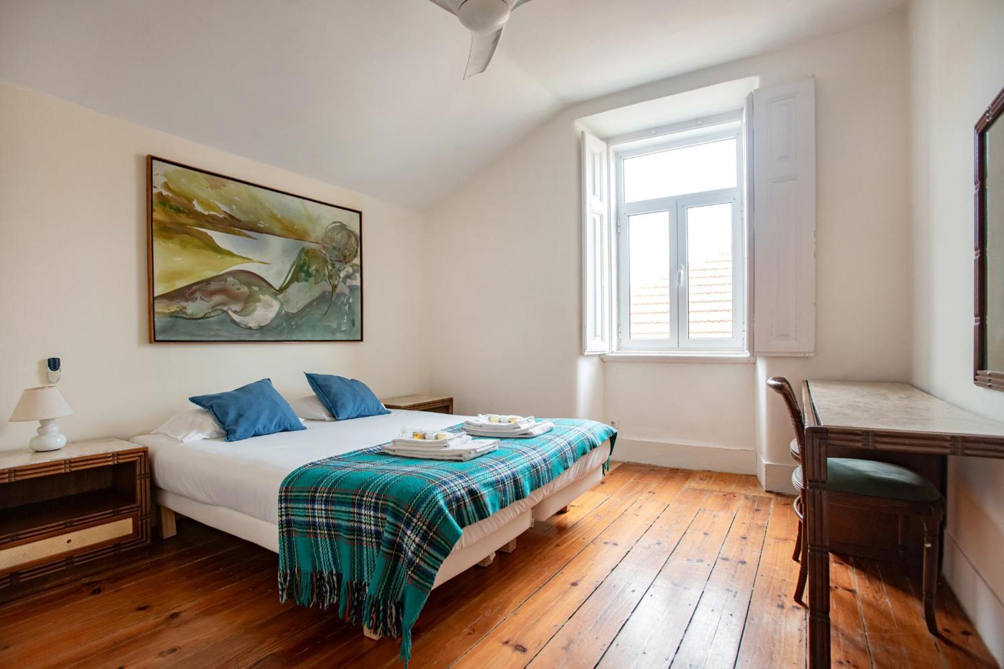 Large Family Flat In Campo De Ourique Gasthof