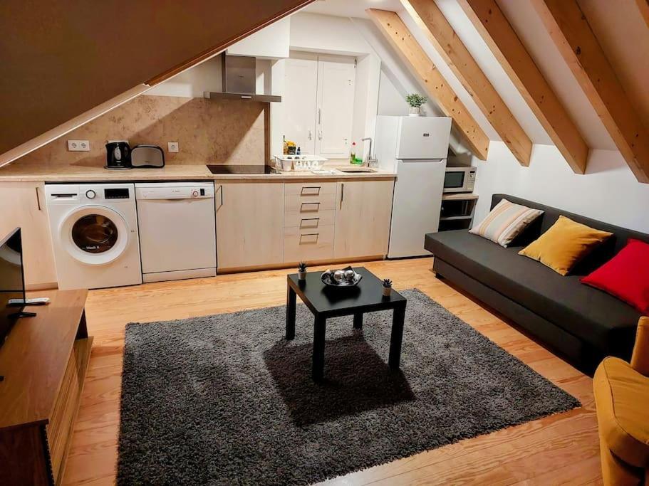 Appartement Modern, Cozy Flats In The Heart Of *