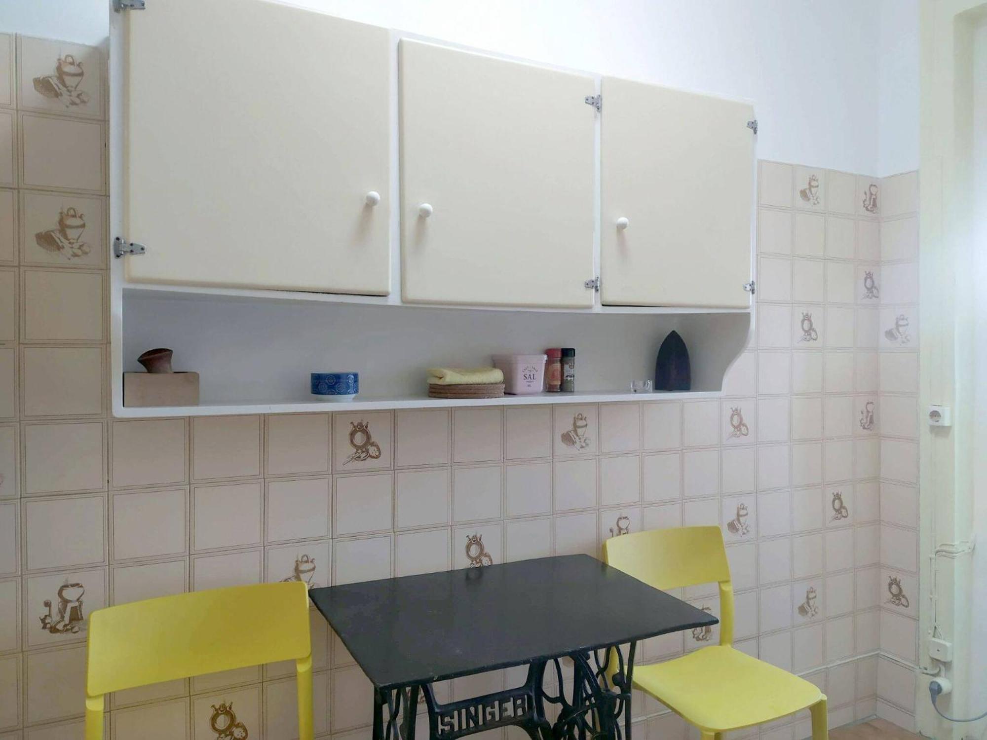 Charming Flat With 2 Bedrooms On Lisbon's 7th Hill Apartment *