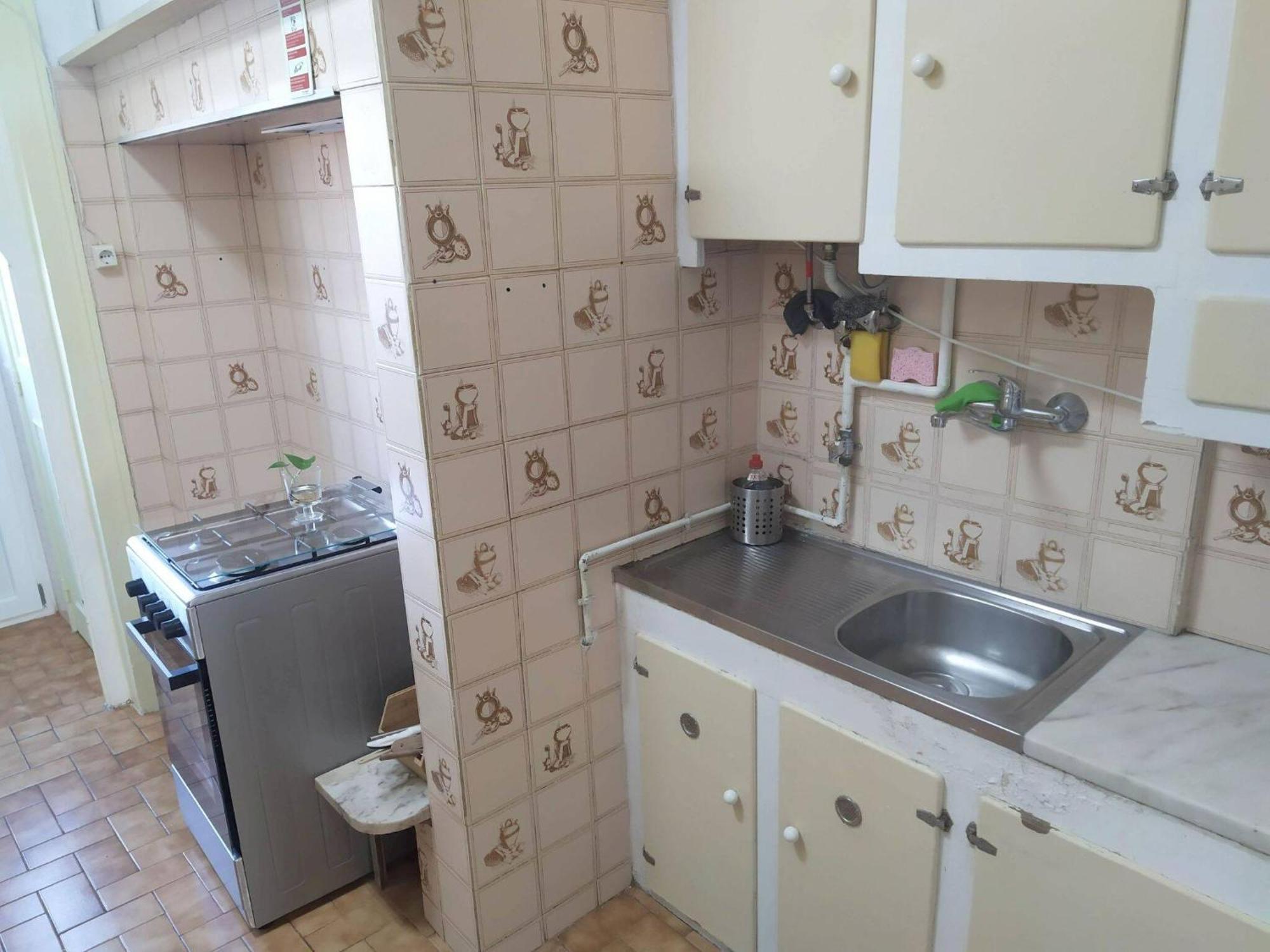 Charming Flat With 2 Bedrooms On Lisbon's 7th Hill Apartment
