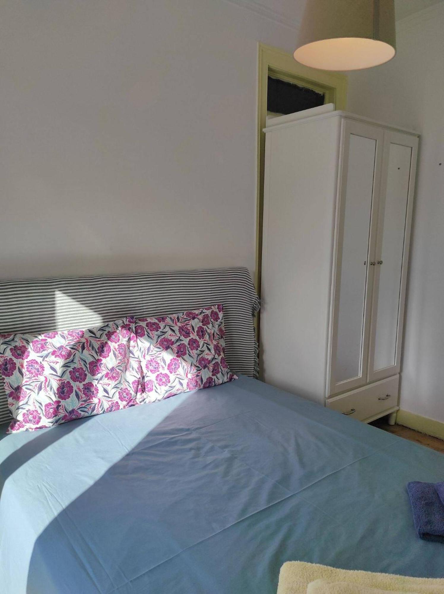Charming Flat With 2 Bedrooms On Lisbon's 7th Hill * Lissabon