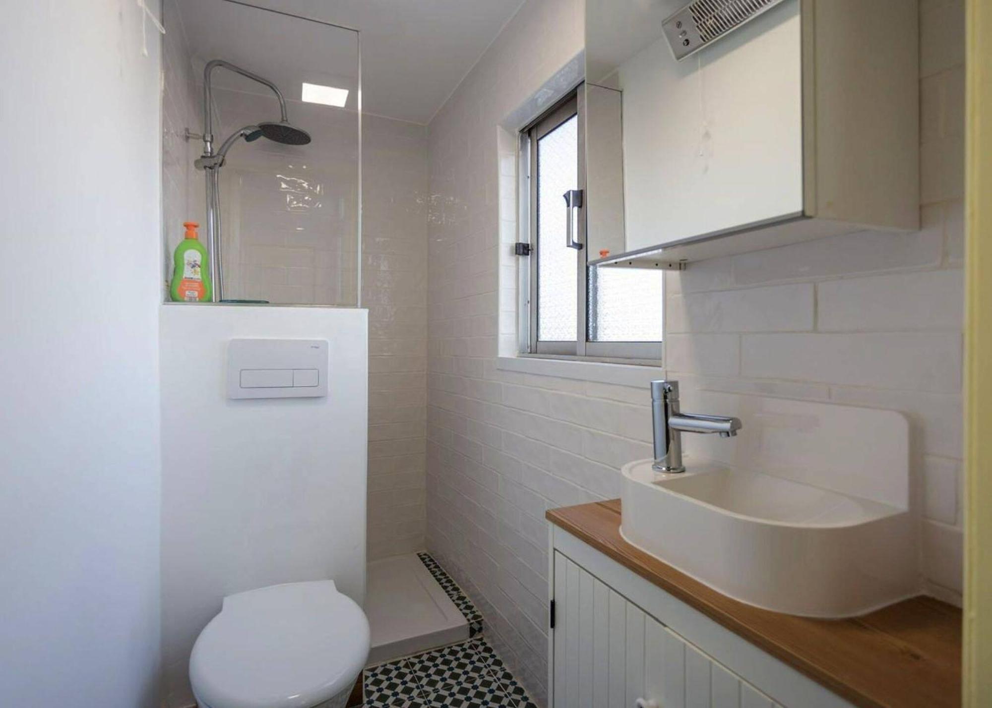 Charming Flat With 2 Bedrooms On Lisbon's 7th Hill Apartment *