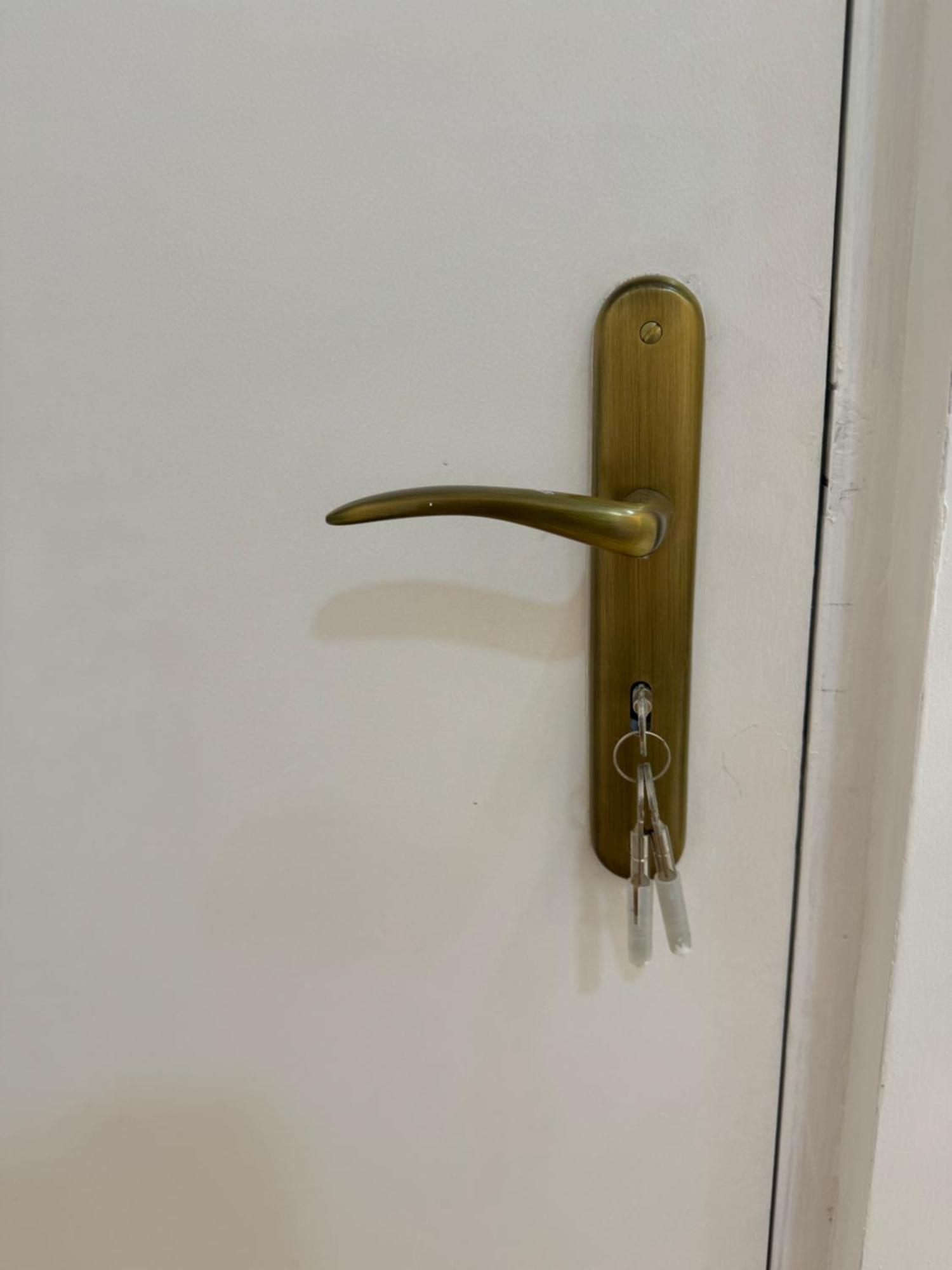 Quarto em Acomodações Particulares Alfama - *