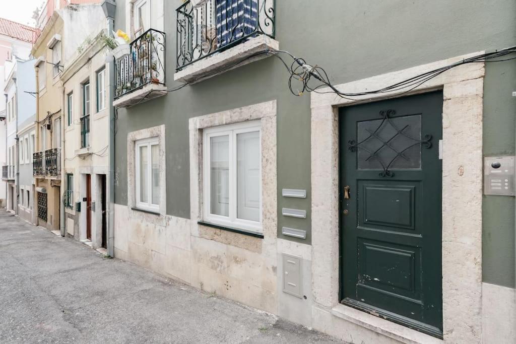 Garden Oasis With Patio Appartement Lisboa