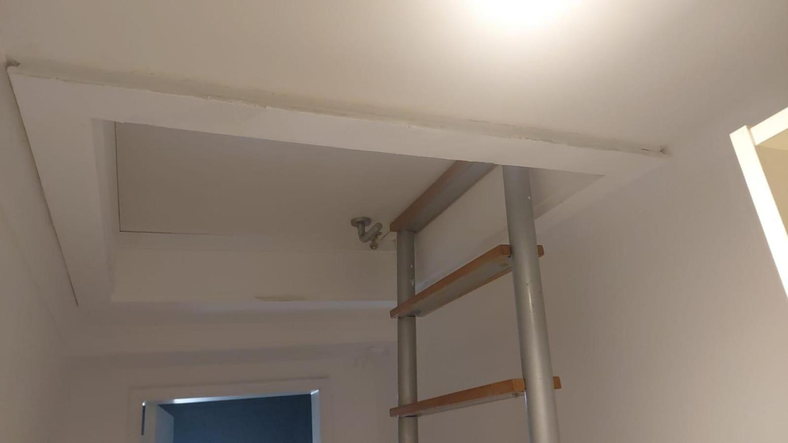 Privatunterkunft Quarto Aconchegante Com Varanda E Vista No Chiado