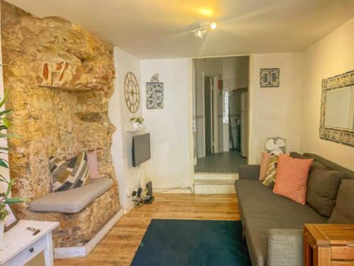 Historical Bica - 3 Bedroom Appartement *