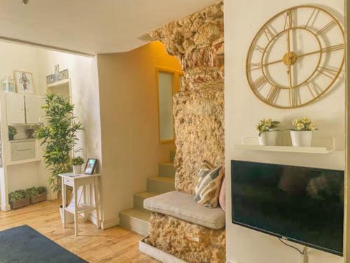 Historical Bica - 3 Bedroom Appartement