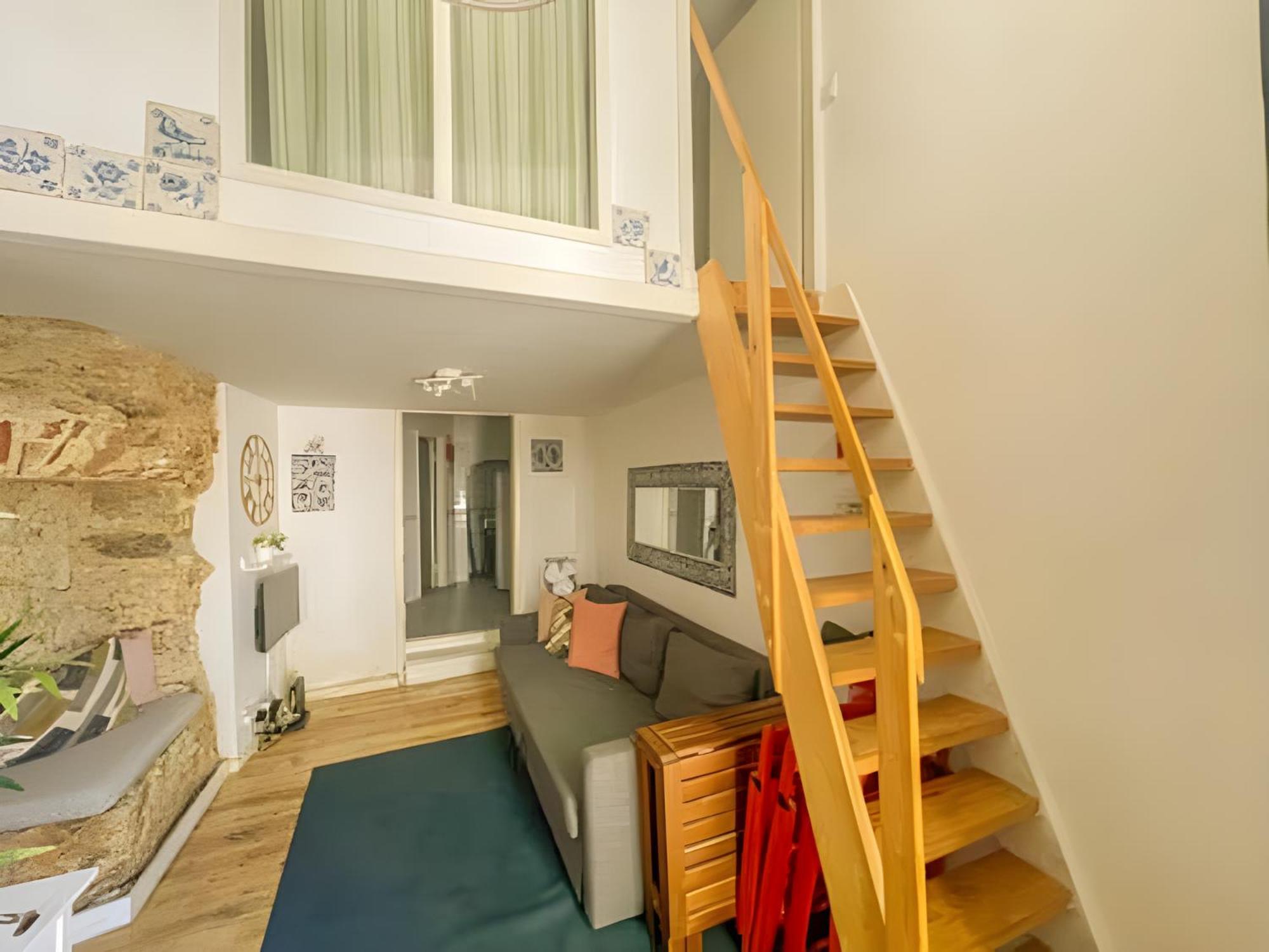 Historical Bica - 3 Bedroom Appartement