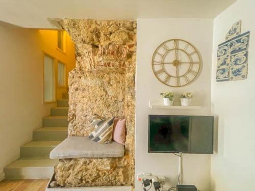 Historical Bica - 3 Bedroom Appartement *