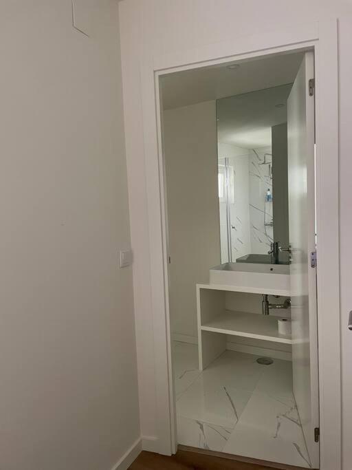 Graceful 1bdr 141 Apartment *
