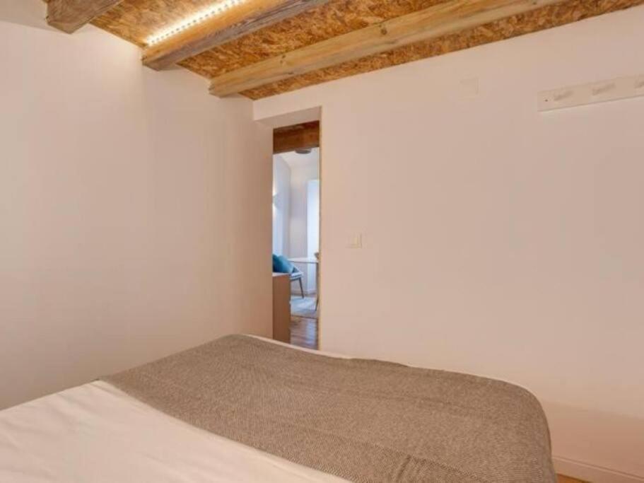 Portucale ! Santos Loft Mezzanine Appartement *