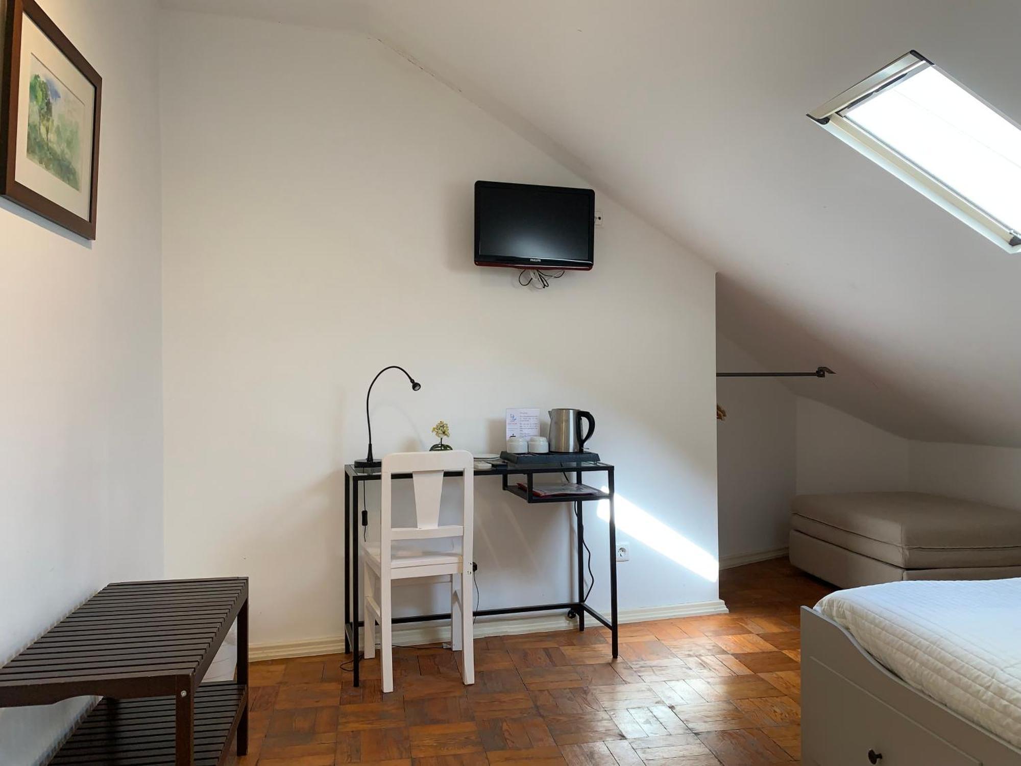 Discovery Expo - Aeroporto Guest house Lisbon