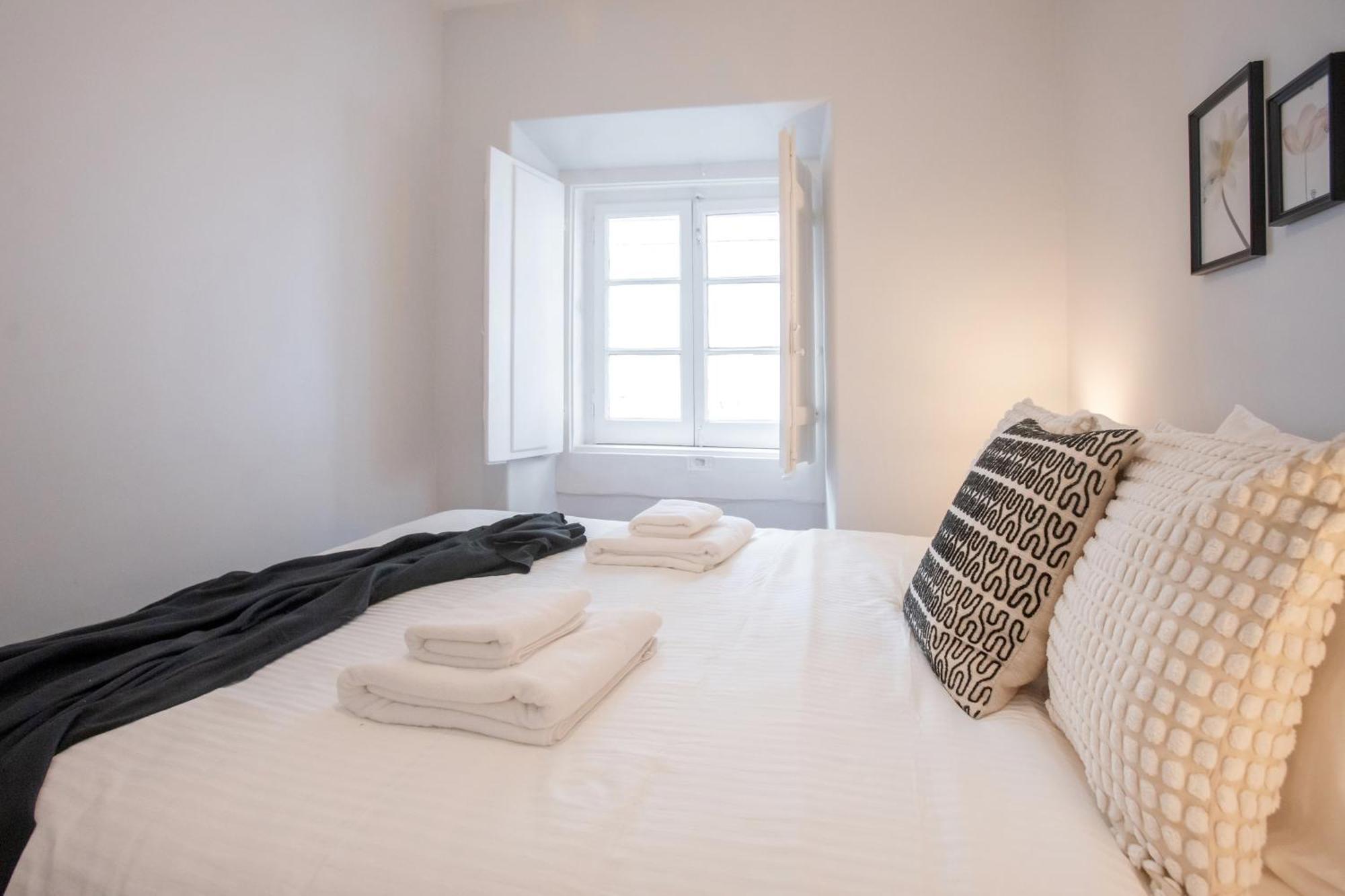 Charming 3-bedroom Retreat In The Heart Of Appartement