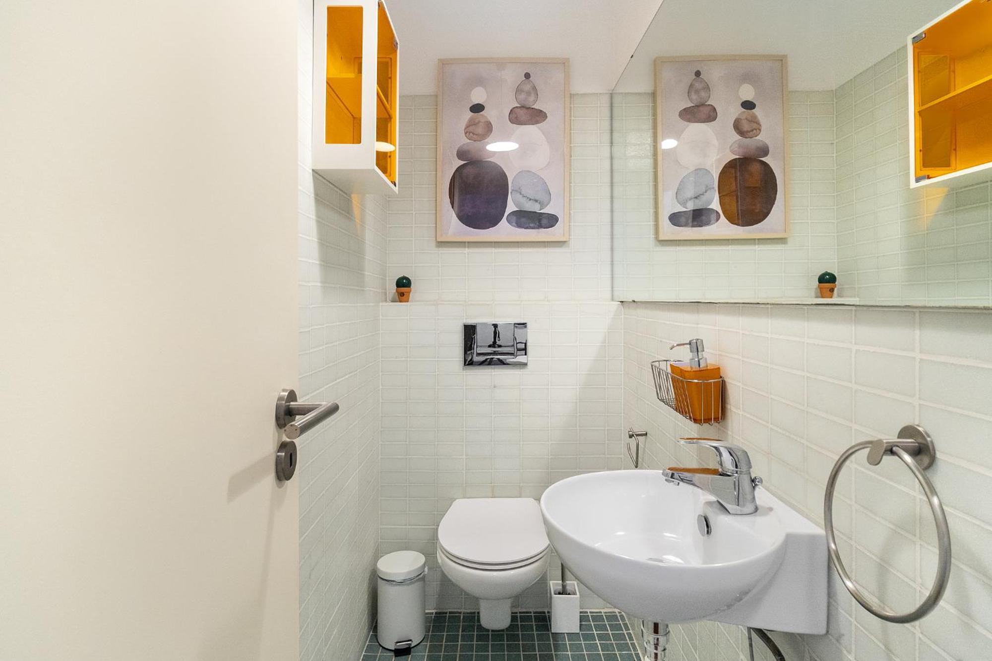 Whome Elegant Chiado Retreat Comfort In Lisbon's Heart Lissabon