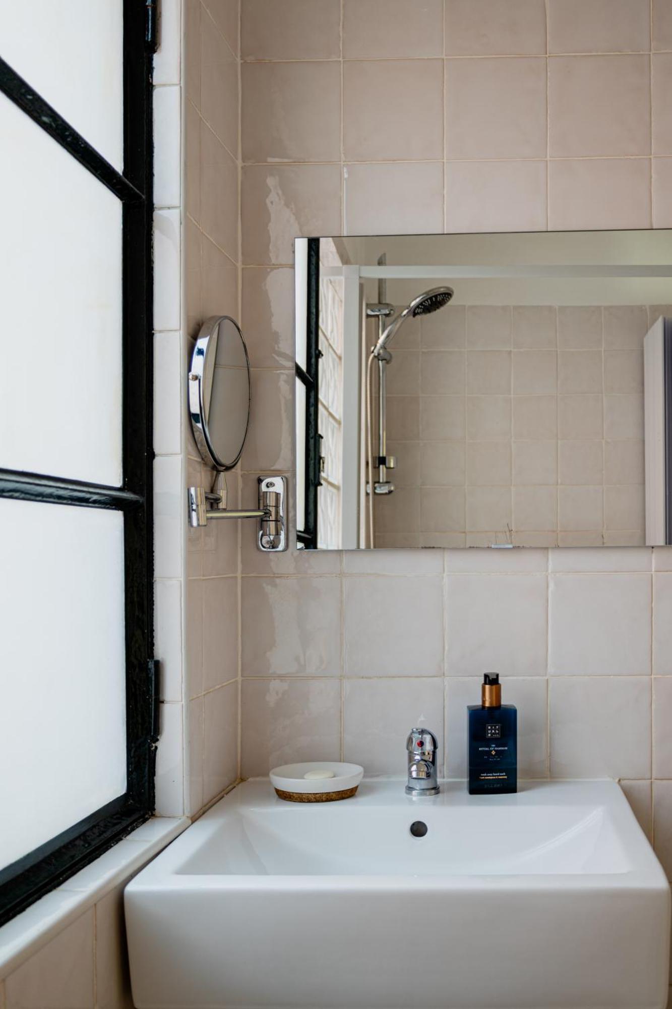 Angels Homes-n27, 3ºfloor - Bairro Tipico, Centro Appartement