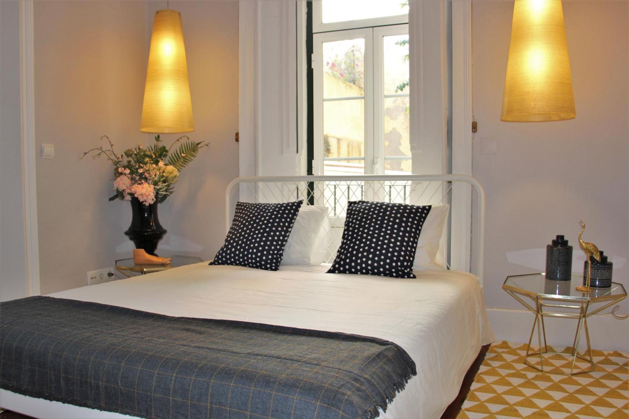 Sm1-happy At Hip Pr.real & Bair.alto + Private Patio! Lissabon