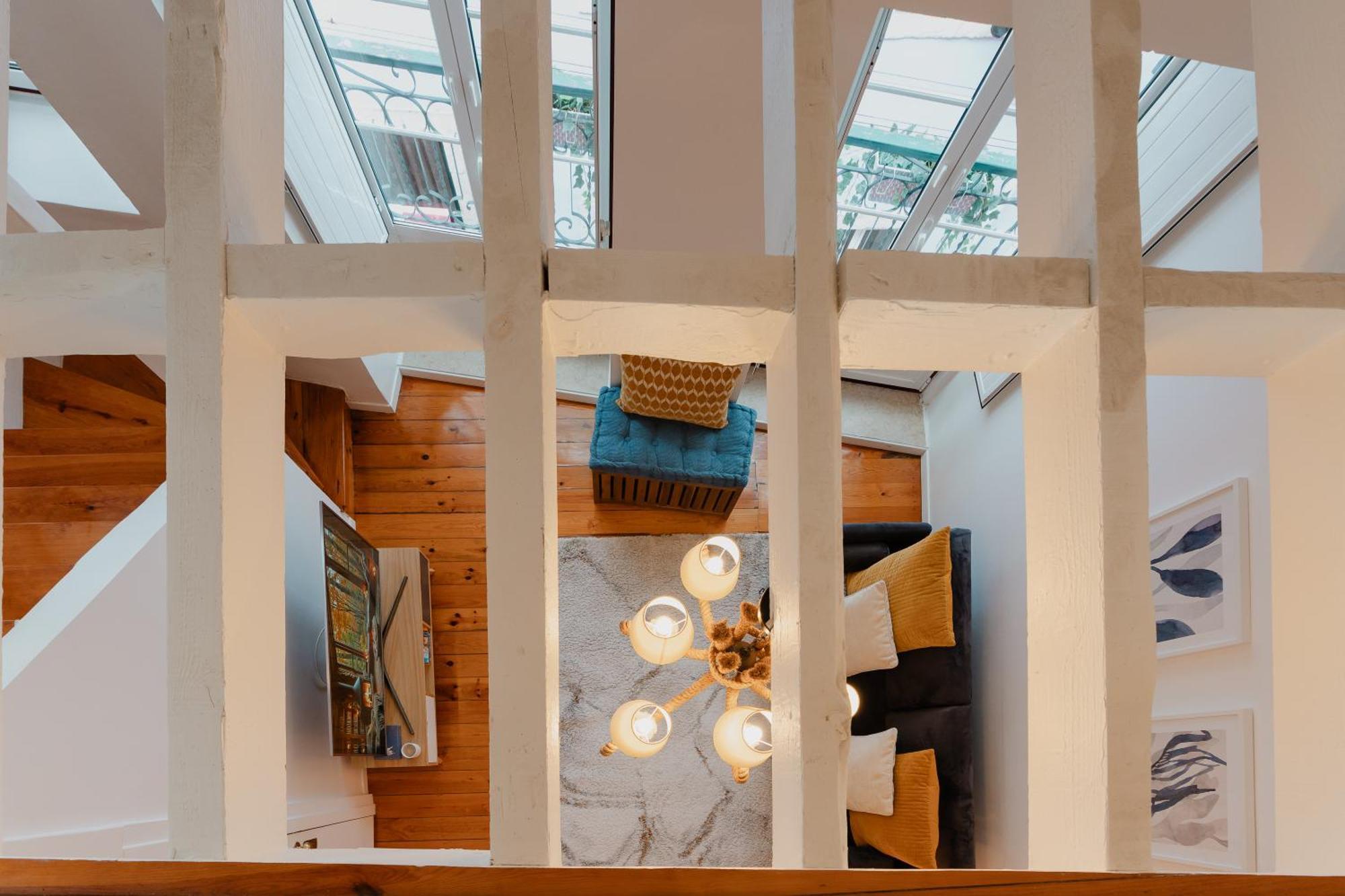 Stylish Getaway In A Mezzanine Flat By The Castle Appartement