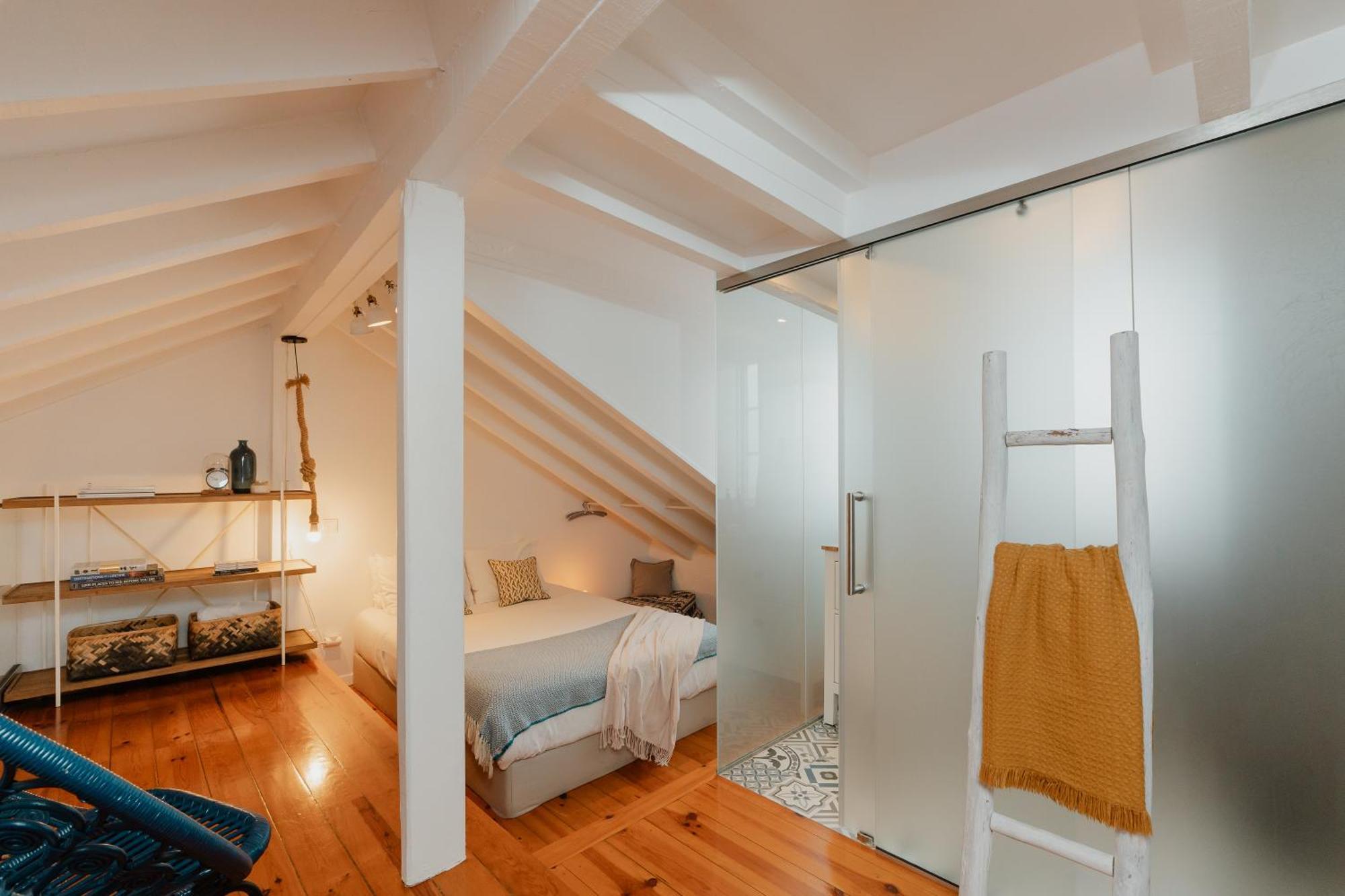 Appartement Stylish Getaway In A Mezzanine Flat By The Castle *