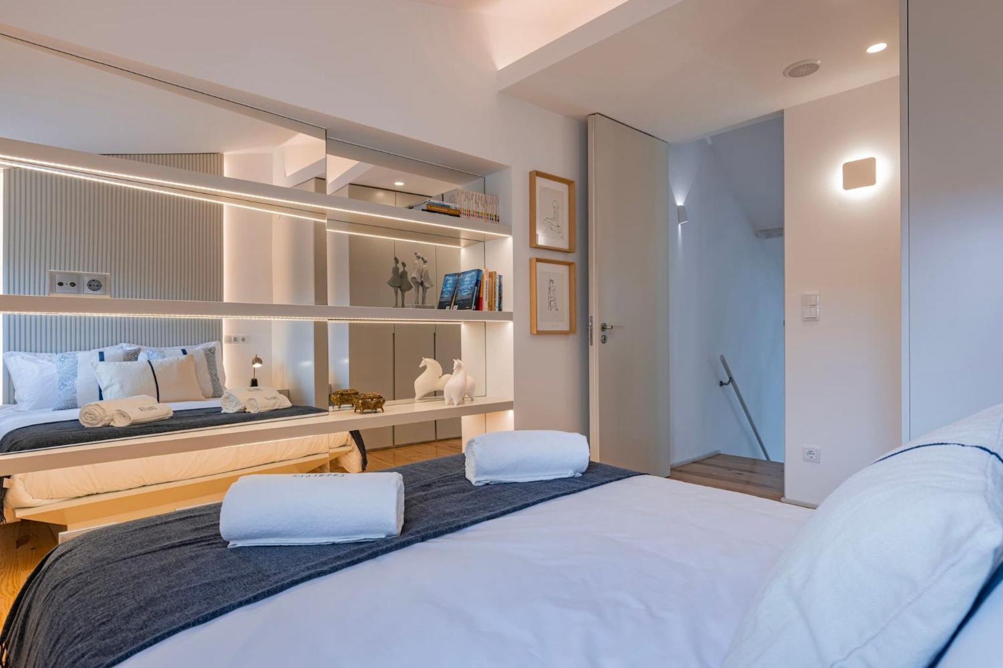 Condessa Iv By Innkeeper *