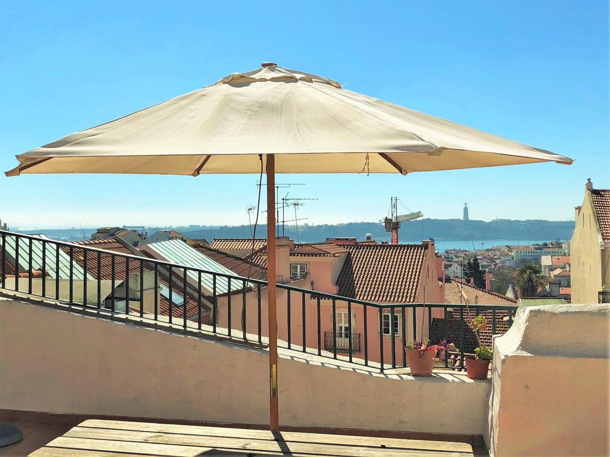 Sm3 Now With New Ac Rootop Terrace Bright And Cozy Pr Real Br Alto Appartement *