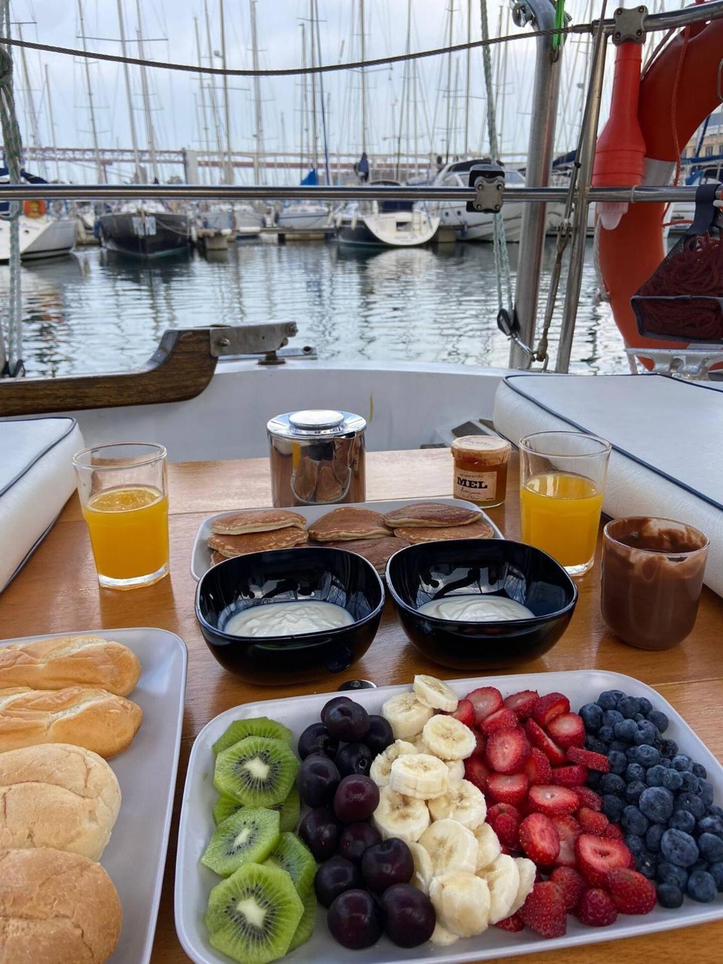 Botel Sailing Tours - Night On Board - Alcantara Lisbon