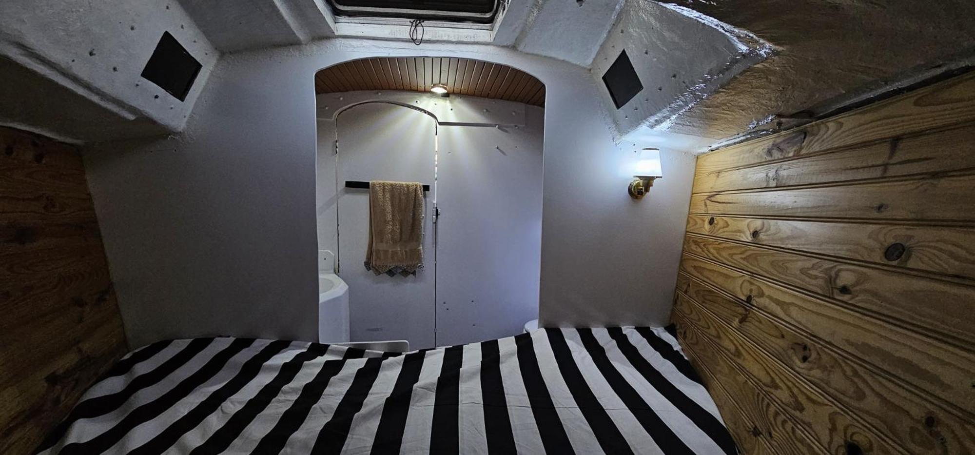 Sailing Tours - Night On Board - Alcantara Lisbon