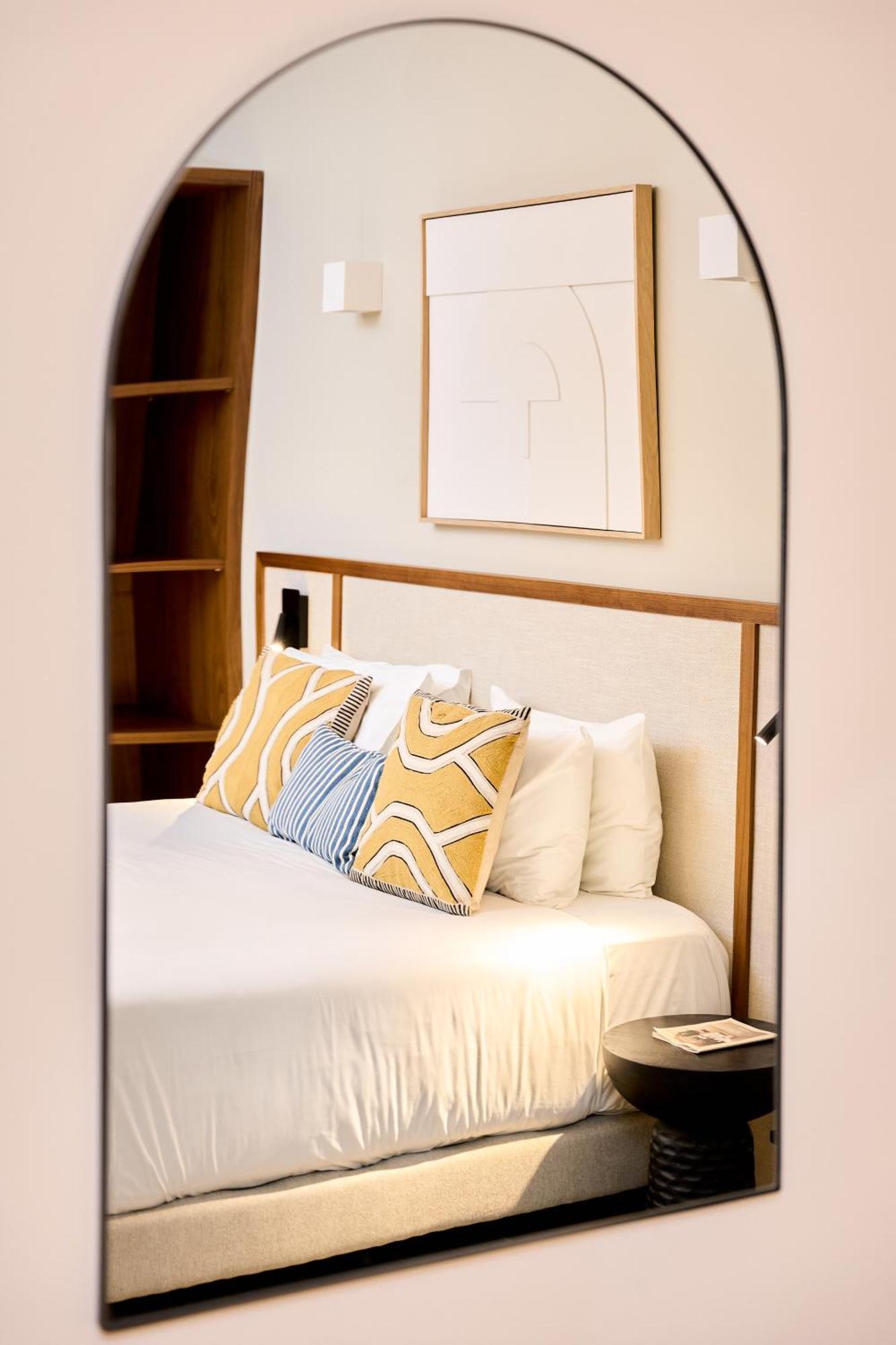 Ando Living - Augusta House
