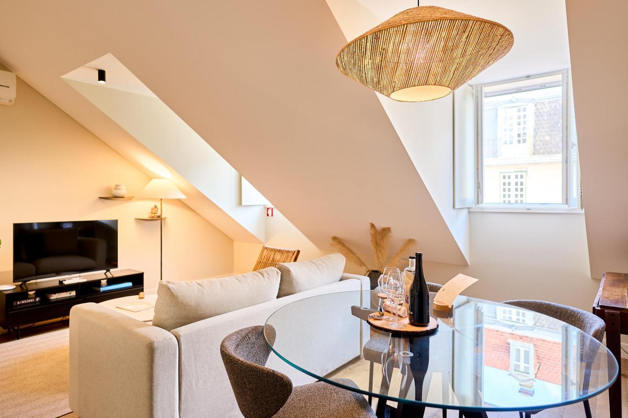 Ando Living - Augusta House *