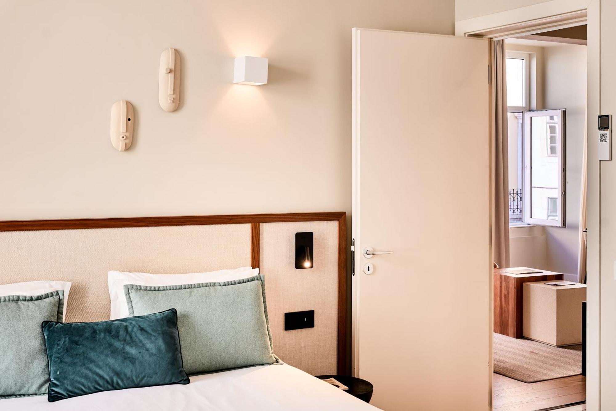 Ando Living - Augusta House *