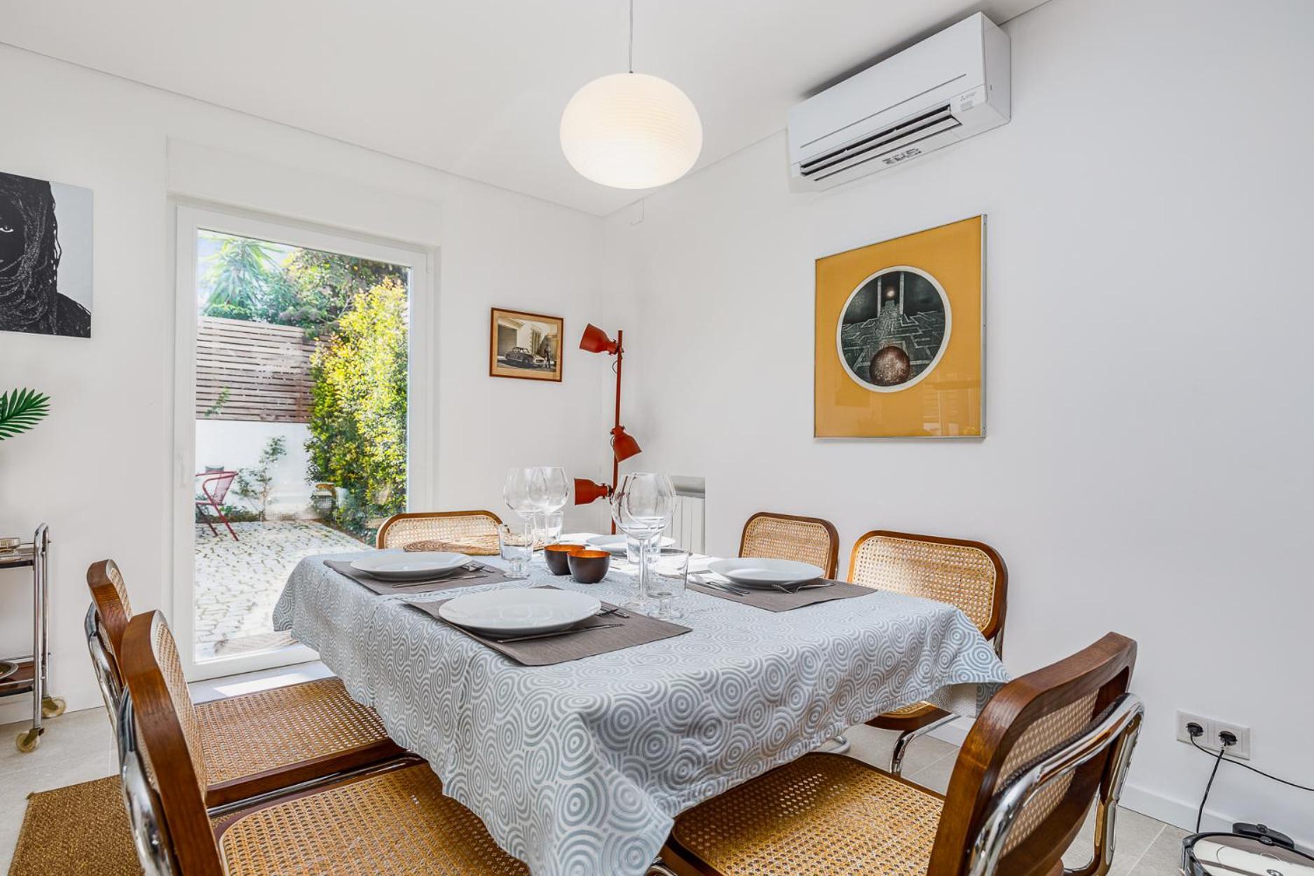 Augusto - A Family House With Pool In The Heart Of *