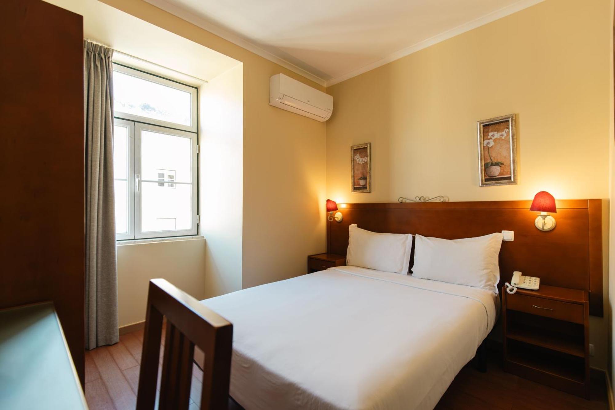 Grande Pensao Residencial Alcobia Hotel