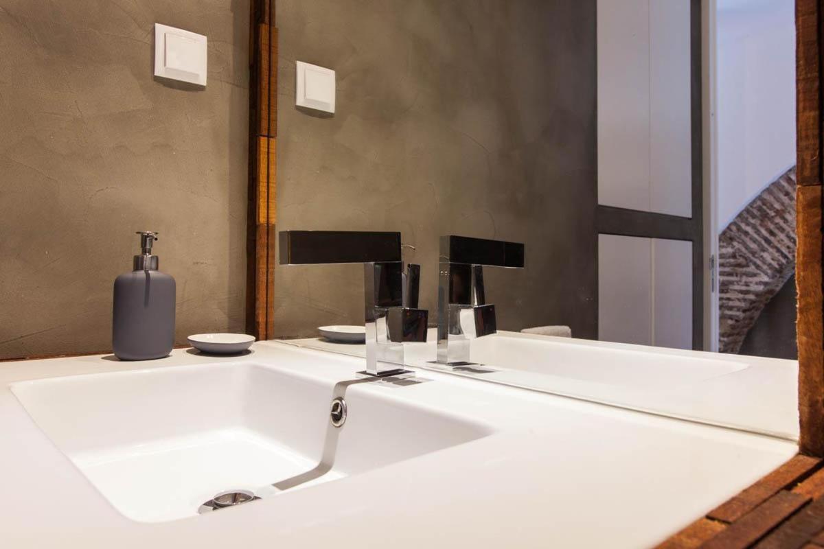Old Stables Chiado - 2 Bedroom In The Heart Of Appartement *