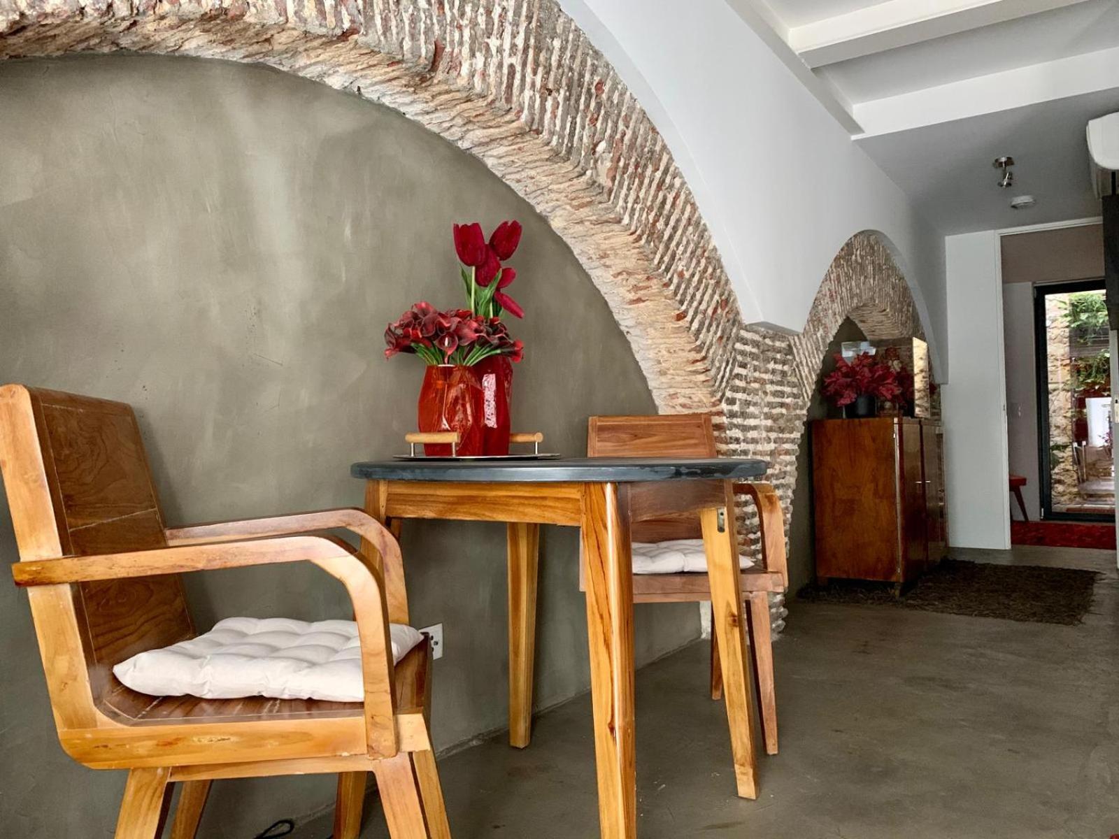 Appartement Old Stables Chiado - 2 Bedroom In The Heart Of