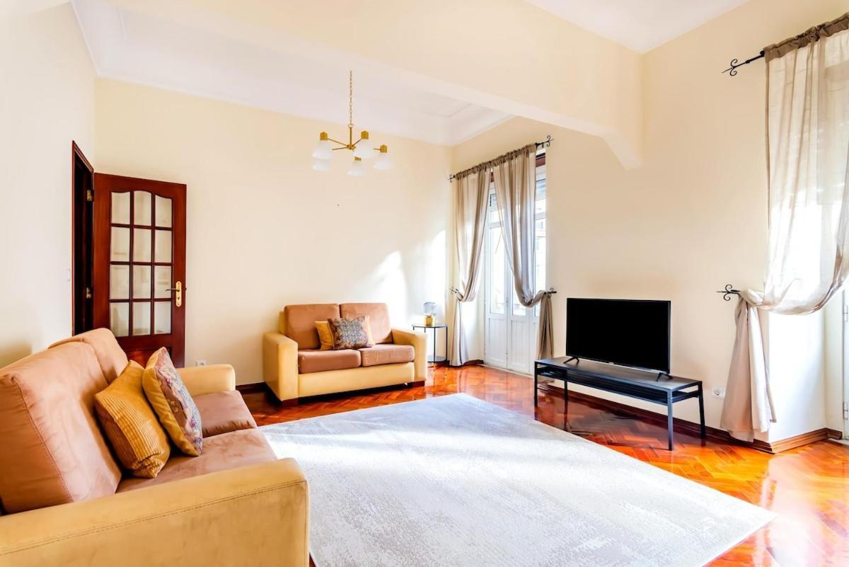 Marques De Pombal Classical Living Apartment *