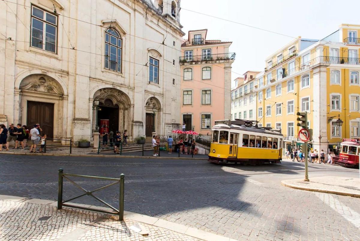 Vibrant Heart Of The 2br Appartement Lisboa