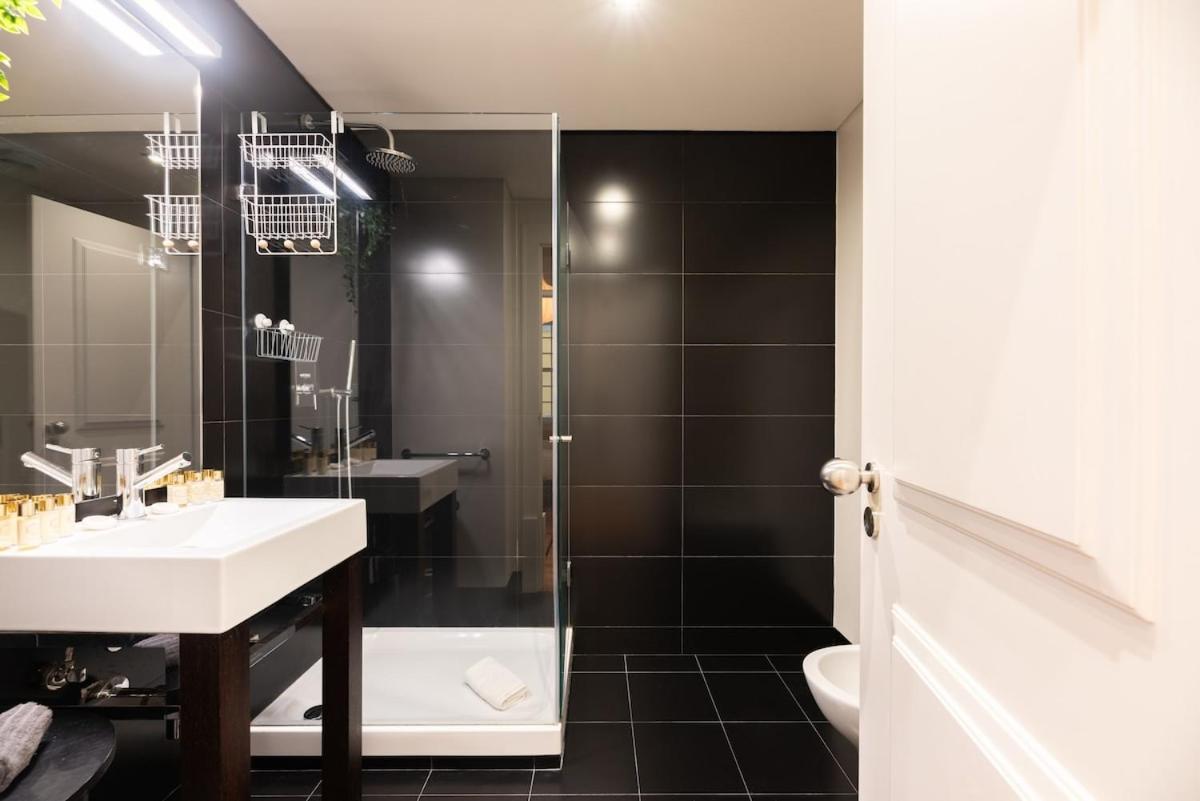Bica Contemporary Historic 2 Bedroom Appartement