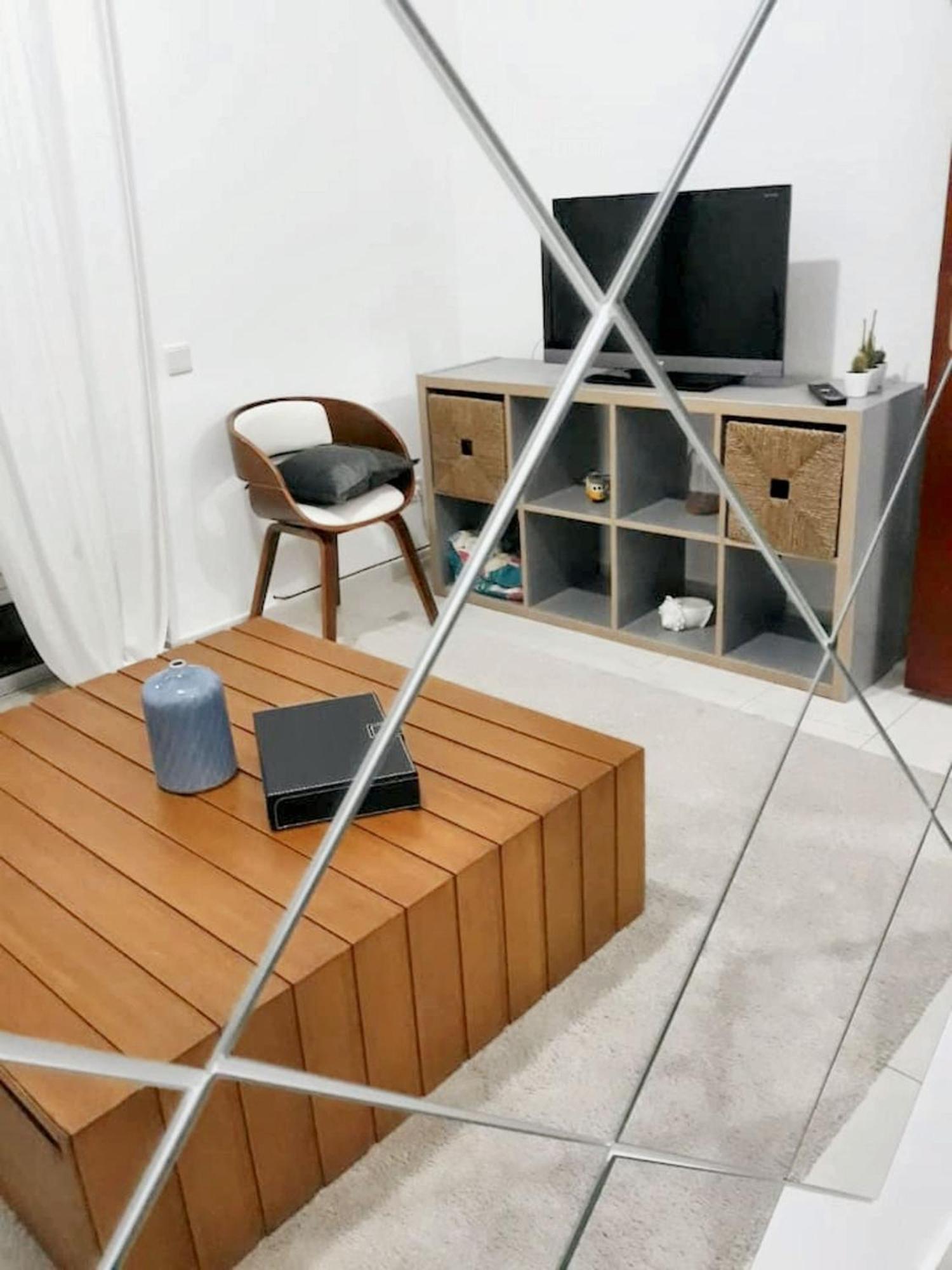Comfortable With Balcony And Sea View In 50 M² Apartment *