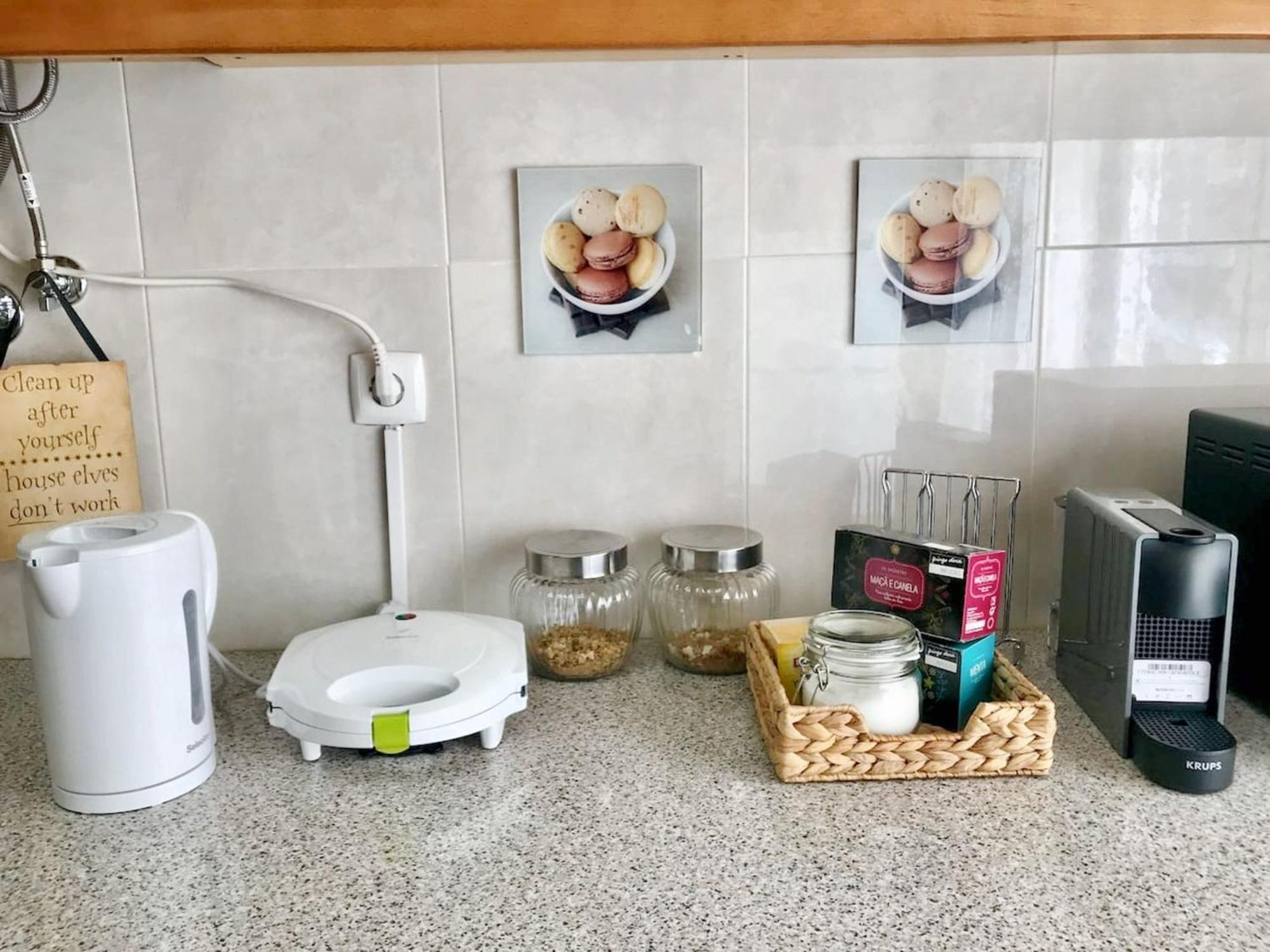 Comfortable With Balcony And Sea View In 50 M² Apartment Lissabon