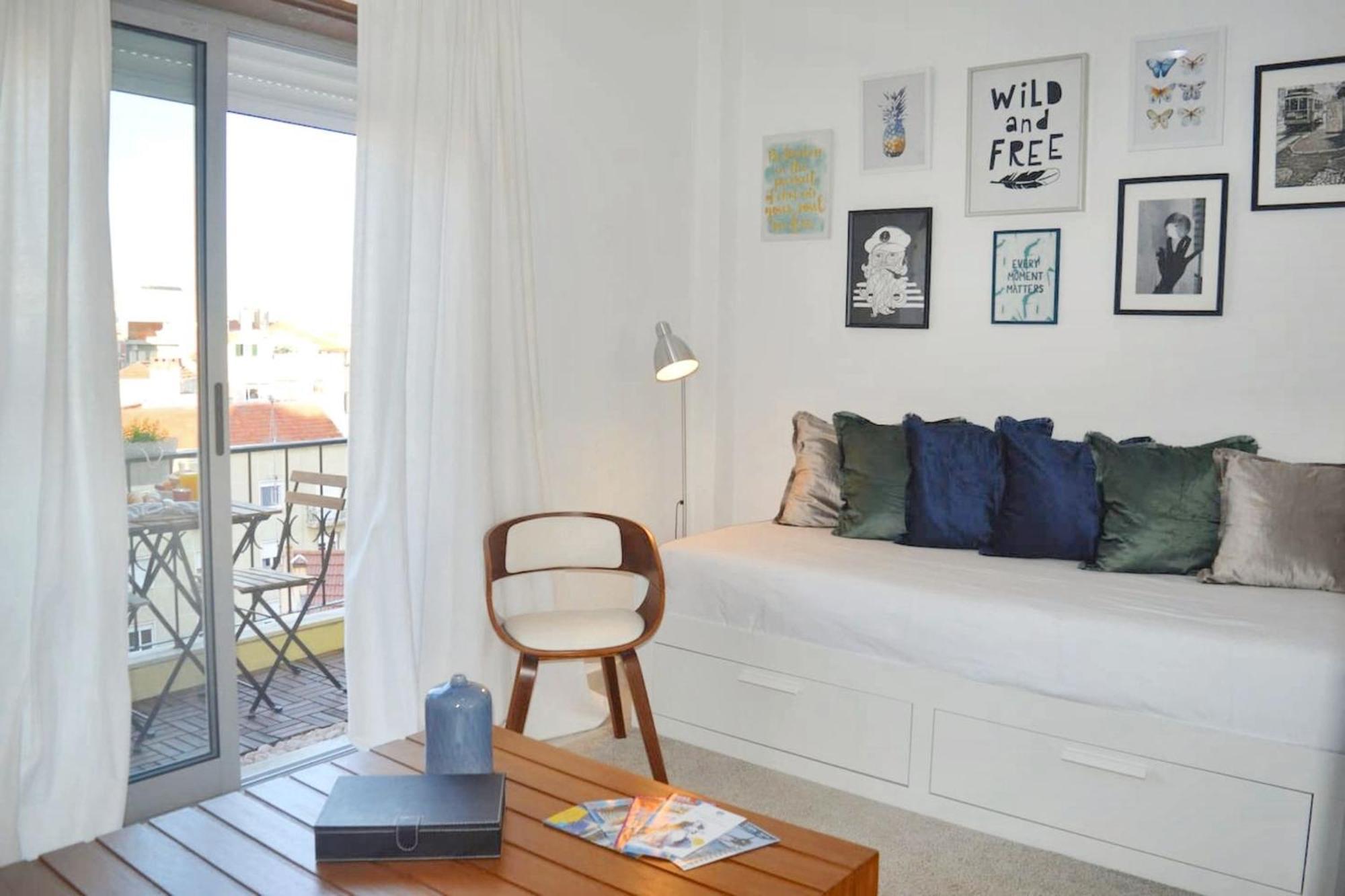 Apartment Comfortable With Balcony And Sea View In 50 M² Lissabon