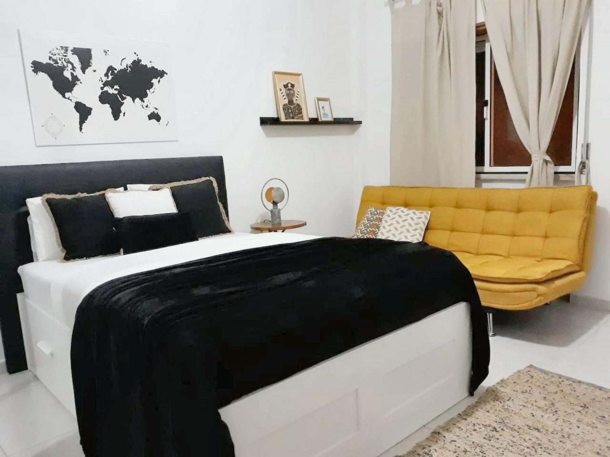 Apartment Comfortable With Balcony And Sea View In 50 M²