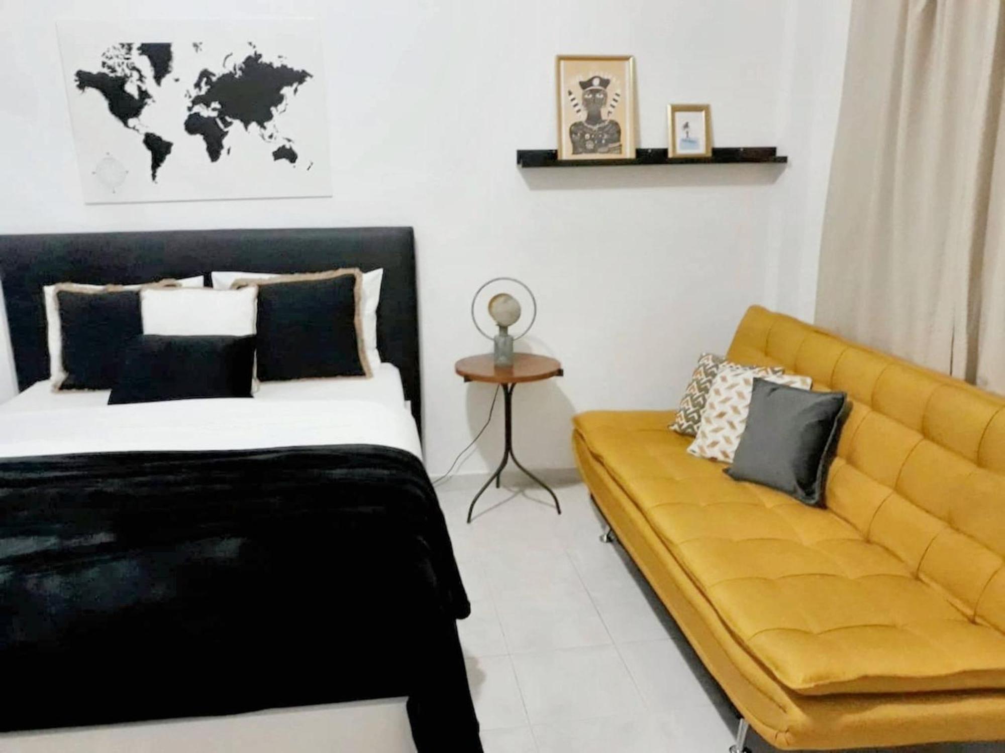 Apartment Comfortable With Balcony And Sea View In 50 M² *