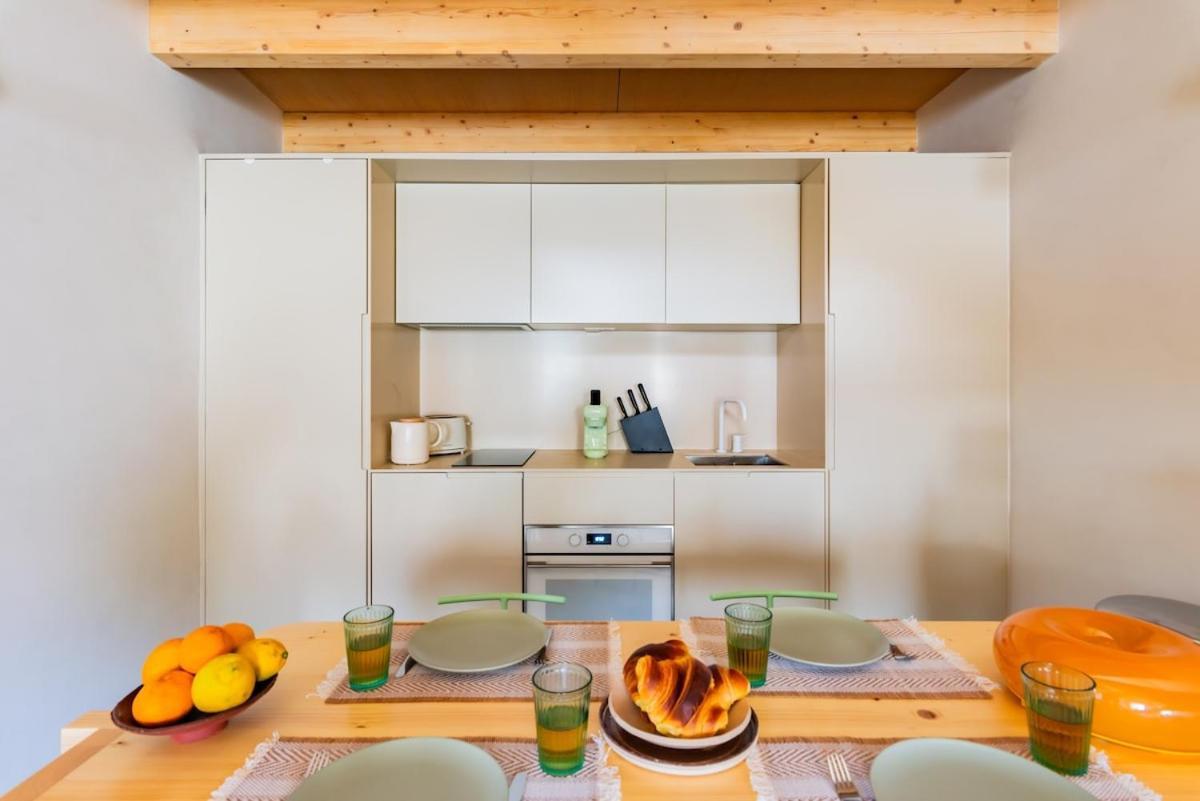 Urban Pop Loft At Alfama Lisbon