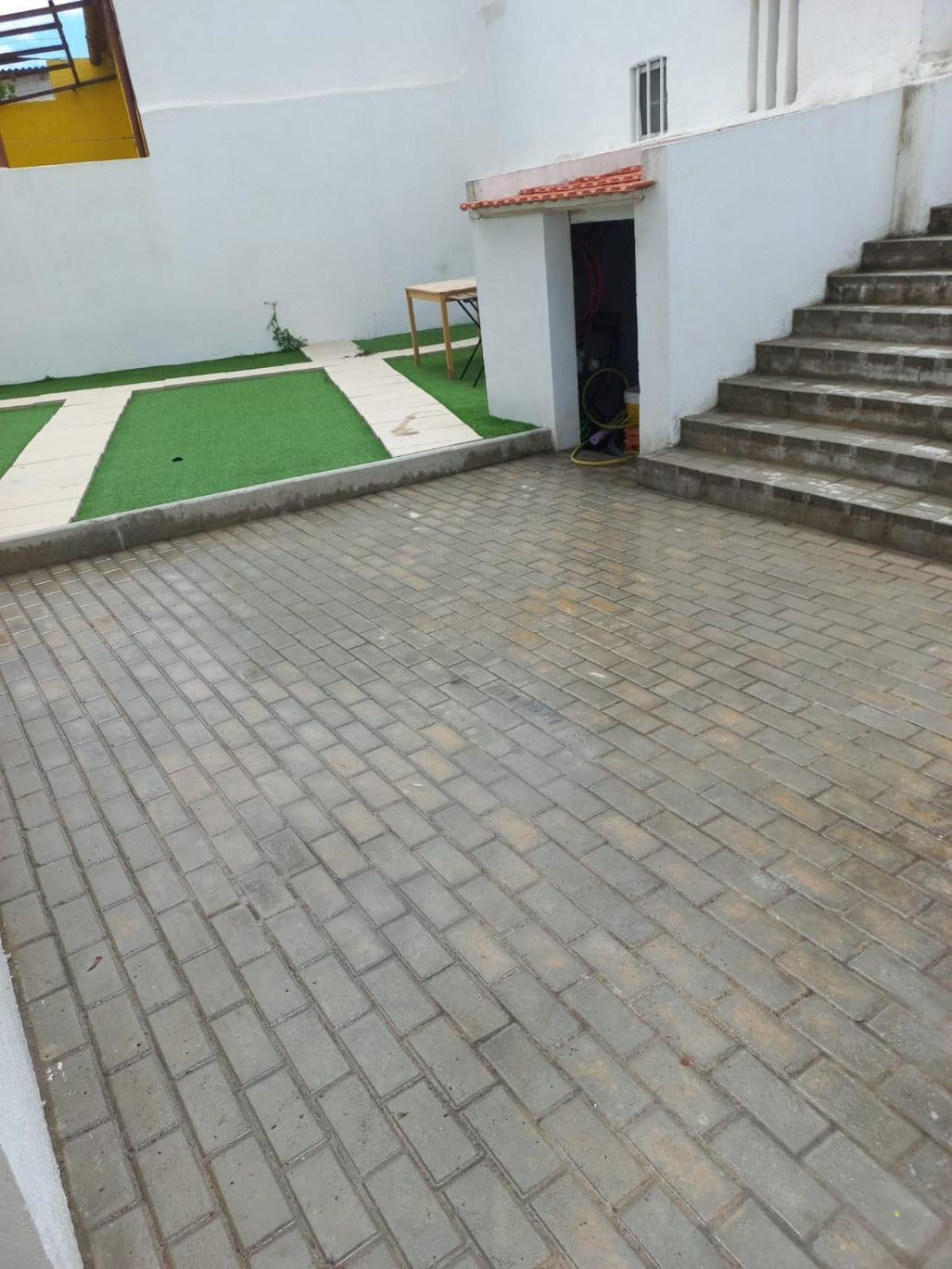 Ground Floor 2 Bedroom With Pool *