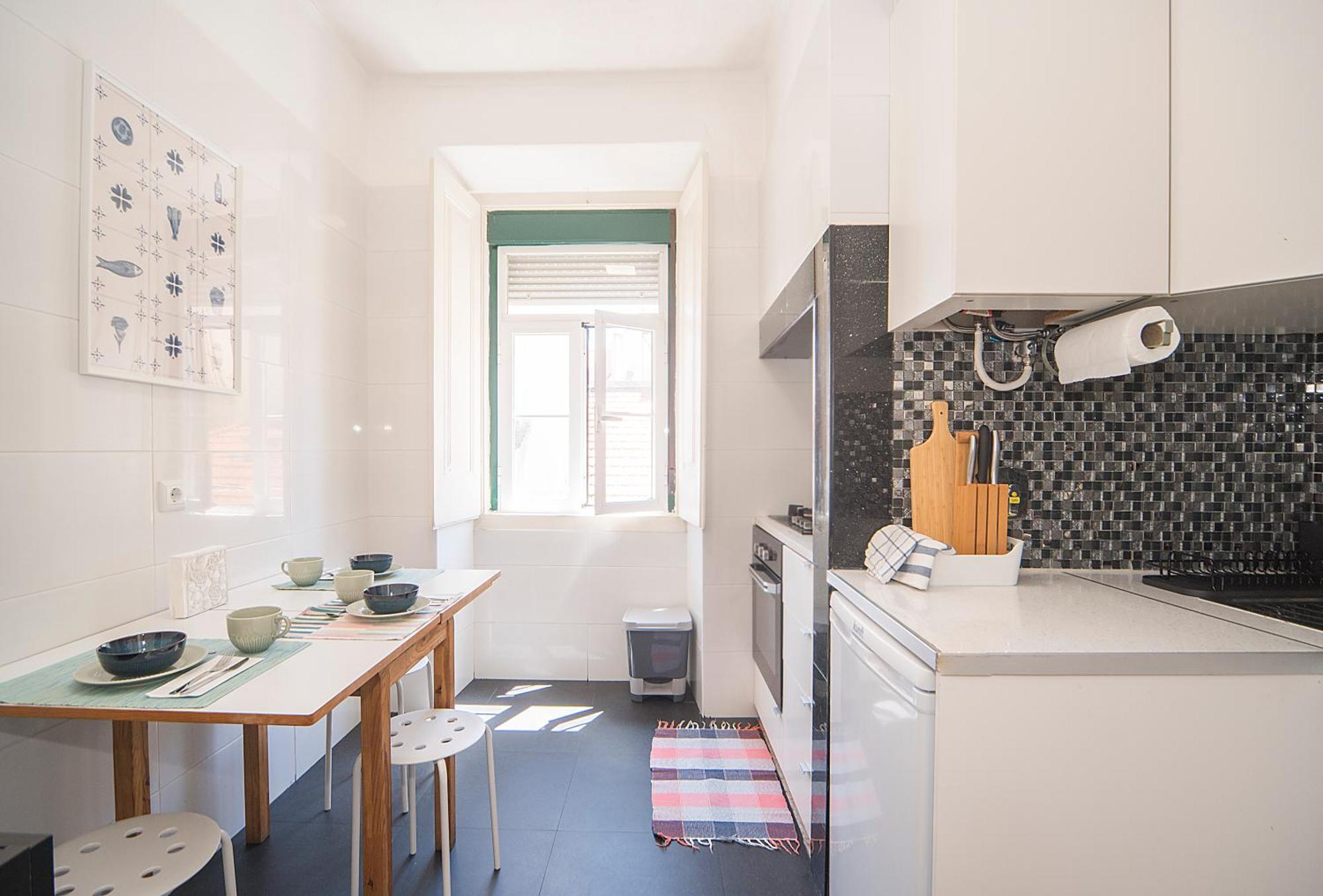 Com 3 Quartos Muito Acolhedores Nos Anjos Lisboa